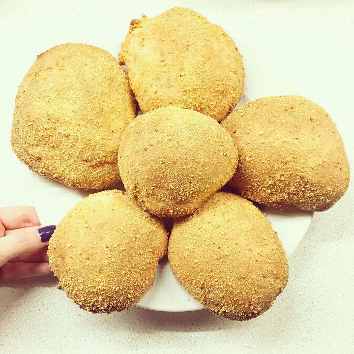 фото рецепта Филиппинские булочки "Пандесал" Филиппинские булочки "Пандесал" фото