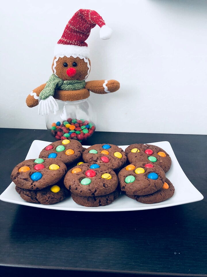 Шоколадные кукис с M&M's фото