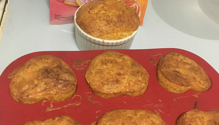 Морковные маффины с глазурью