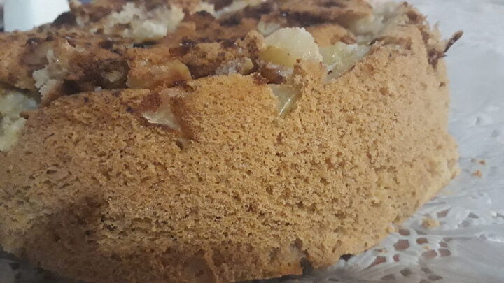Шарлотка с я блоками и грушами фото
