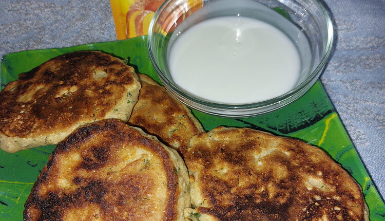 Сырные оладушки с зеленью