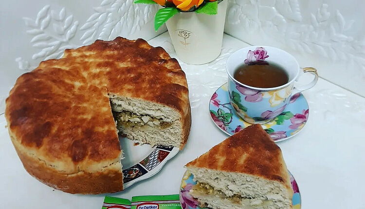 Закрытый пирог с капустой и яйцом
