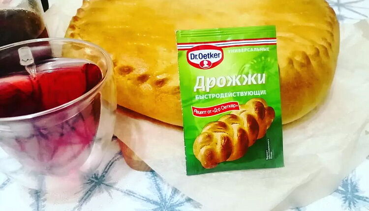 Закрытый пирог с капустой и яйцом