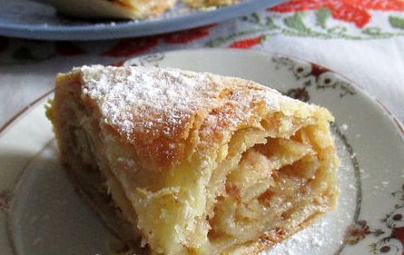 Фото рецепта Штрудель яблочный с корицей