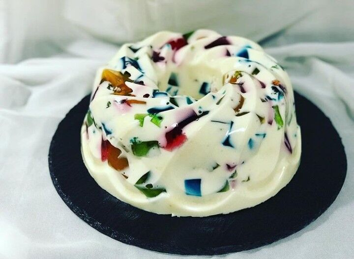 Желейный торт без выпечки  фото