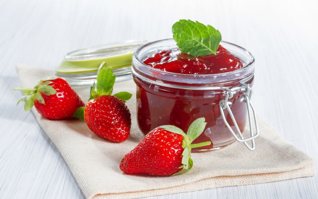 Strawberry_Powidl_Jar_447580_2880x1800.jpg
