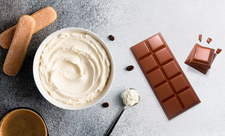Домашний маскарпоне и шоколад: три экономичных способа замены 