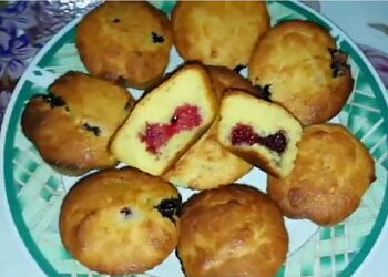 Кексики с ежевикой