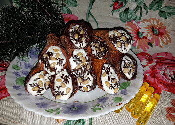 Канноли