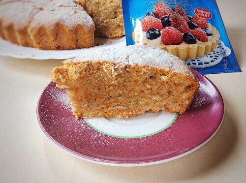 Фото рецепта Морковный бисквит с корицей