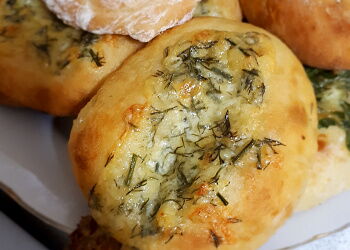 Лепешки с сыром и майонезом