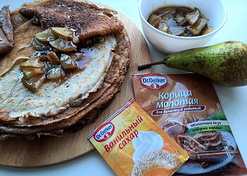 Блины с глазированной грушей 