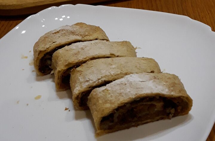 Песочный штрудель с изюмом