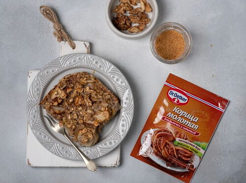 Яблочный ПП-пирог с корицей и орехами