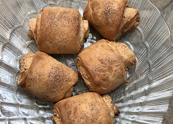 Рулетики с арахисовой пастой