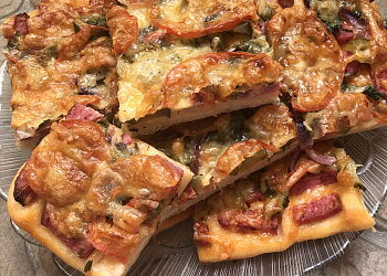 Пицца на тесте без дрожжей