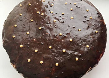 Бисквитный торт с ананасами