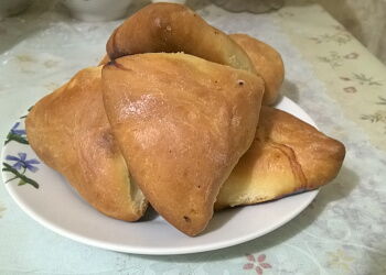 Пирожки с мясом и картошкой