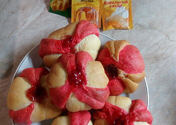 Клубничные булочки