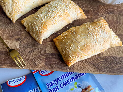 Слойки с ветчиной и сыром