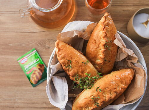 Пирожки с курицей и грибами