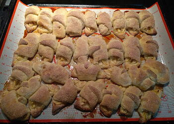 Песочные рогалики с яблоками