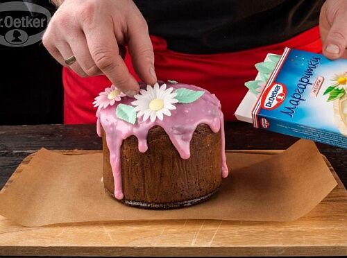 Фото рецепта Творожный кулич с курагой