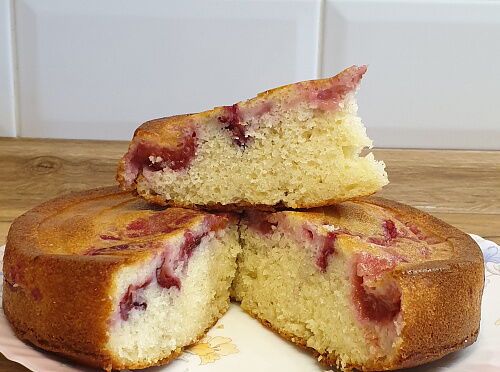 Фото рецепта Быстрый пирог со сливами