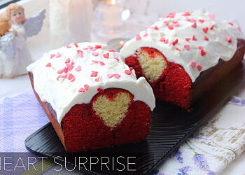 Кекс с сердцем внутри на День Святого Валентина