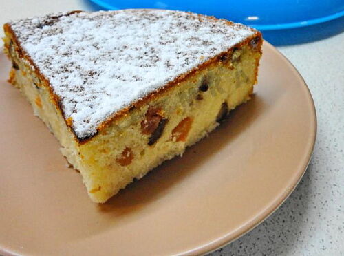 Фото рецепта Кекс с изюмом и сахарной пудрой