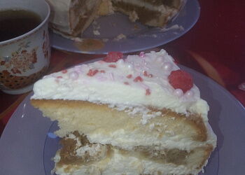 Бисквитный торт с маскарпоне