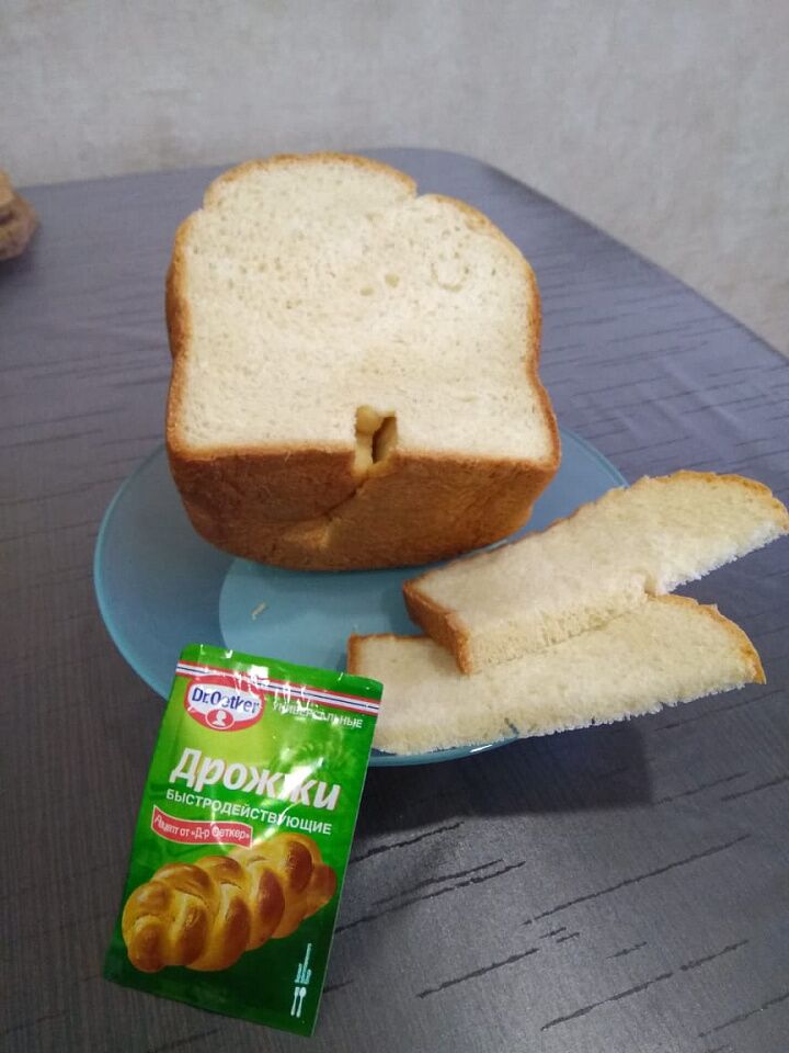 Хлеб для правильного питания из разного вида муки и геркулеса .