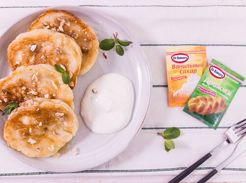 Фото рецепта Дрожжевые оладьи на молоке