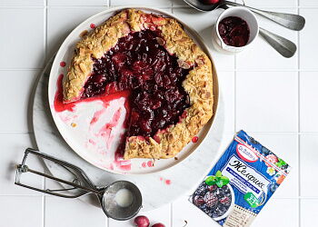 Галета с черешней