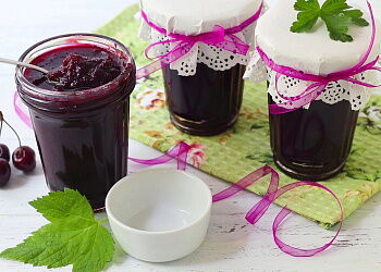 Конфитюр из вишни и смородины