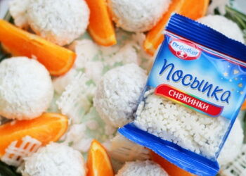 Зимний торт "Снежки"