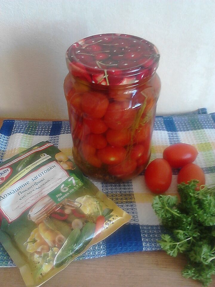 Маринованные помидоры черри фото