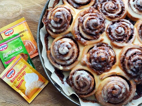 Синнабоны с глазурью