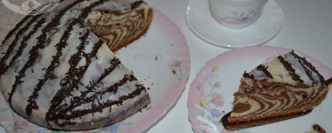 Пирог Зебра с орехами
