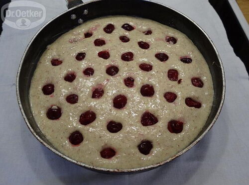 Фото рецепта Миндальный пирог с ананасами