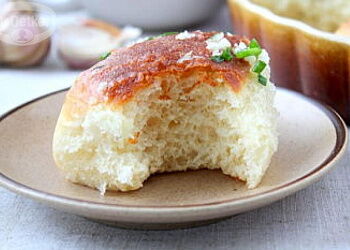 Пампушки с чесноком