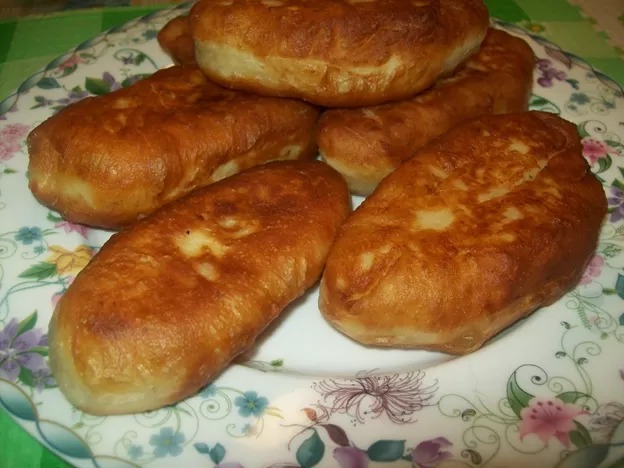 Жареные пирожки на сковороде фото рецепта