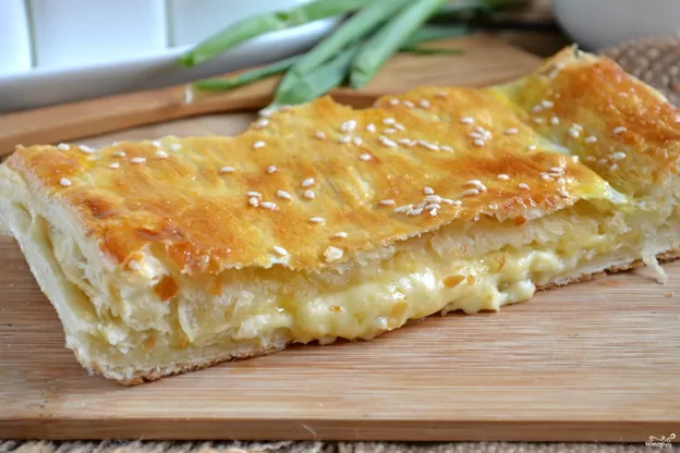 Пирог из слоёного теста - просто и вкусно! фото