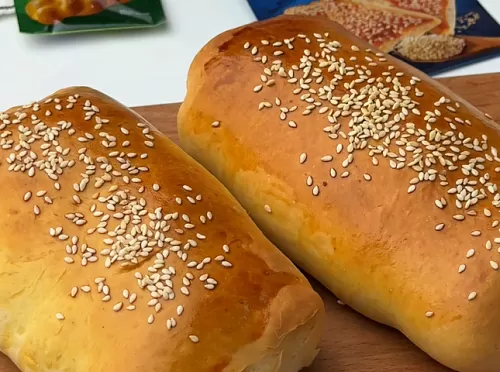 Мини-пироги с творожным сыром, рыбой и грибами