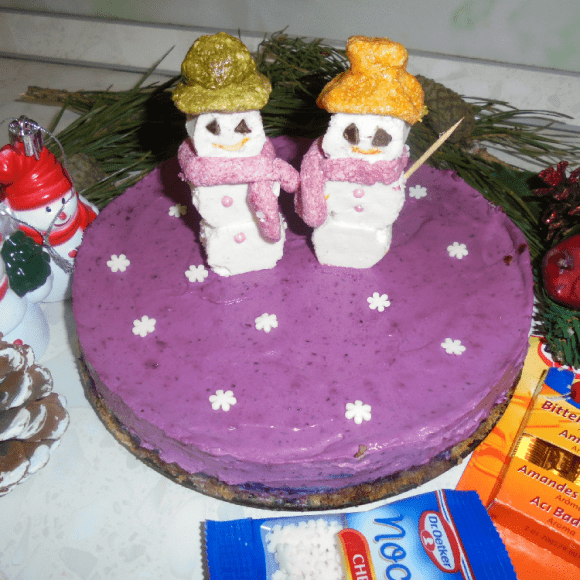 Черничный чизкейк  "Снеговики на льду" фото рецепта