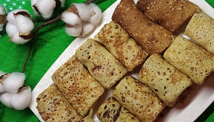 Дрожжевые блины с курицей и грибами