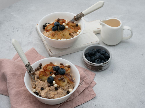 Фото рецепта ПП Овсяная каша на кокосовом молоке с карамелизированным бананом