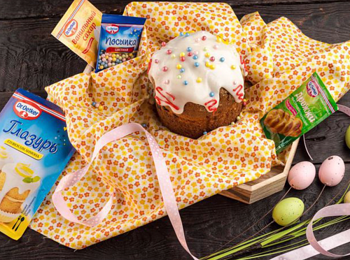 Фото рецепта Кулич с лимонной глазурью