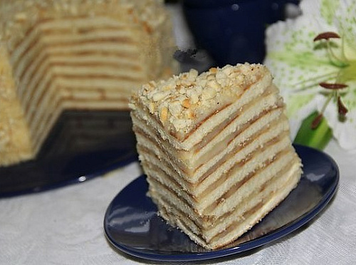 Фото рецепта Торт со сгущёнкой на сковородке