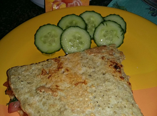 Фото рецепта Овсяноблин с помидором и сыром